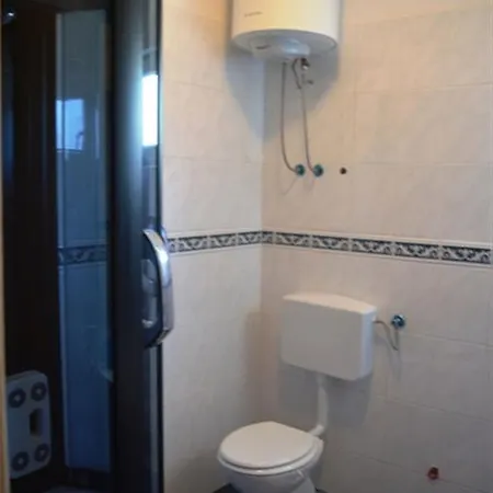 Mladen Apartment Vinisce